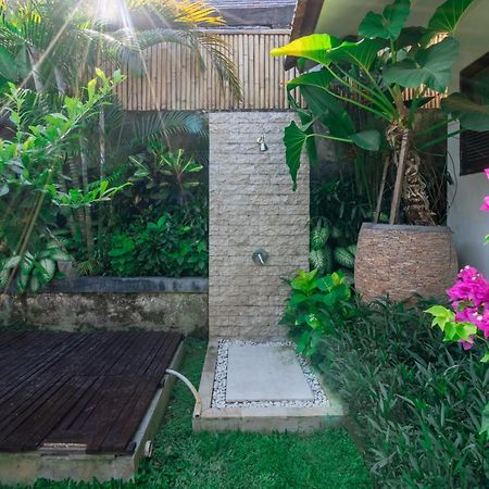 Villa Aveli Seminyak By Best Deals Asia Hospitality Exterior foto