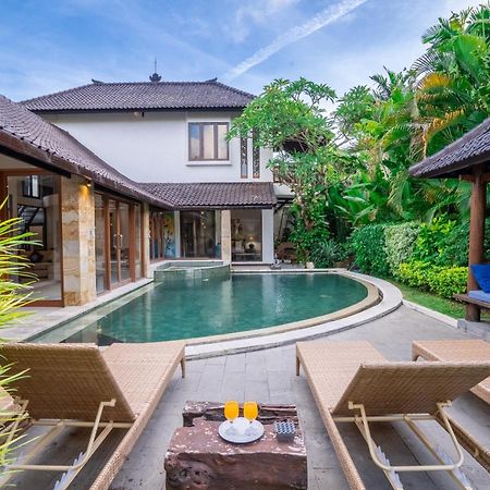 Villa Aveli Seminyak By Best Deals Asia Hospitality Exterior foto